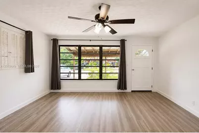 930 NE 23rd Ct, Pompano Beach, FL 33064 - Photo 2