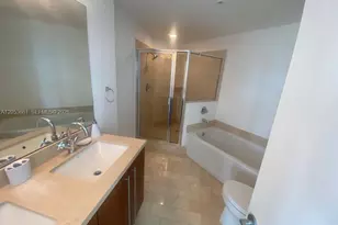 79 SW 12th St, Miami, FL 33130 - Photo 6
