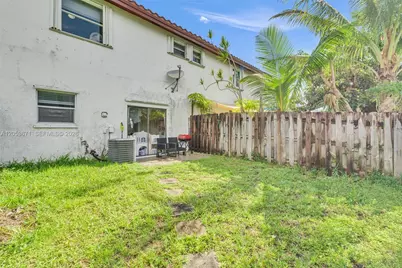 8140 SW 209th St, Cutler Bay, FL 33189 - Photo 38