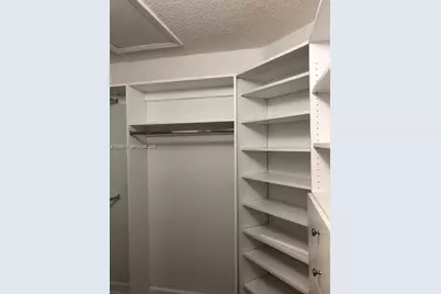 5273 NW 113th Ave, Doral, FL 33178 - Photo 10