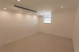 801 NW 47th Ave, Miami, FL 33126 - Photo 16