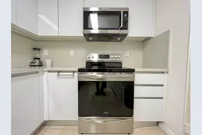 10185 Collins Ave #1103, Bal Harbour, FL 33154 - Photo 12