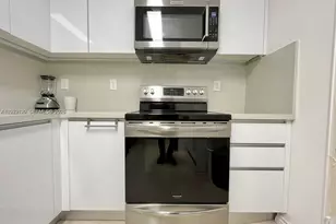 10185 Collins Ave, Bal Harbour, FL 33154 - Photo 12