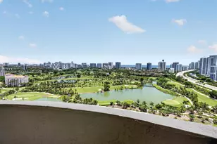 19501 W Country Club Dr, Aventura, FL 33180 - Photo 4