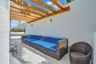 1750 N Bayshore Dr, Miami, FL 33132 - Photo 30