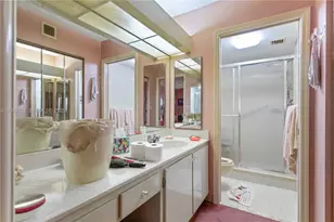 10830 W Clairmont Cir, Tamarac, FL 33321 - Photo 16