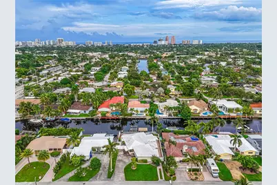 2424 NE 18th Ave, Wilton Manors, FL 33305 - Photo 46