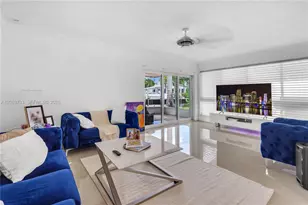 2424 NE 18th Ave, Wilton Manors, FL 33305 - Photo 8