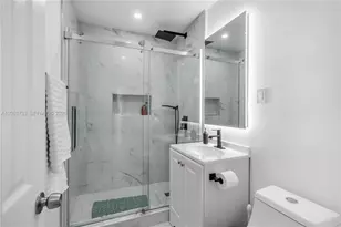 2424 NE 18th Ave, Wilton Manors, FL 33305 - Photo 22