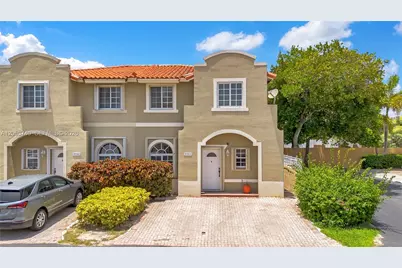 7711 SW 94th Ter, Miami, FL 33156 - Photo 2