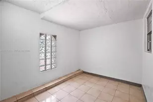 12262 SW 10th St, Miami, FL 33184 - Photo 18