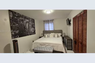 1345 W 41st St #6, Hialeah, FL 33012 - Photo 10