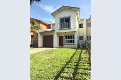 687 SW 10th St, Florida City, FL 33034 - Photo 1