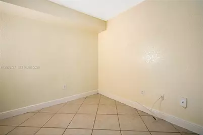 15545 N Miami Lakeway N #102, Miami Lakes, FL 33014 - Photo 18