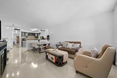 4011 N Meridian Ave #38, Miami Beach, FL 33140 - Photo 2