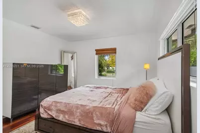 8215 SW 63rd Pl, Miami, FL 33143 - Photo 16