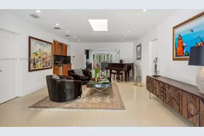 8215 SW 63rd Pl, Miami, FL 33143 - Photo 6