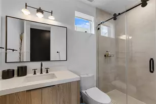 7541 NW 100th Ave, Doral, FL 33178 - Photo 6