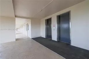 2661 S Course Dr, Pompano Beach, FL 33069 - Photo 38