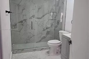 8830 NW 150th St, Miami Lakes, FL 33018 - Photo 4