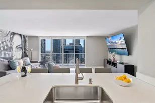 1200 Brickell Bay Dr, Miami, FL 33131 - Photo 10