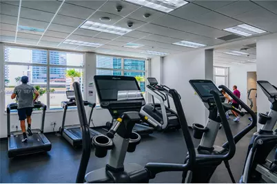 1200 Brickell Bay Dr #2423, Miami, FL 33131 - Photo 38