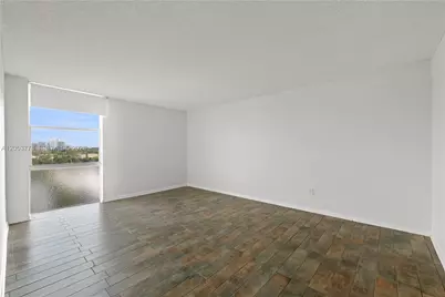 2350 NE 135th St #812, North Miami, FL 33181 - Photo 8