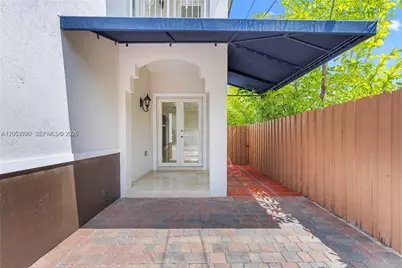 4023 SW 10th St, Miami, FL 33134 - Photo 10