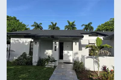 590 SW 166th Ter, Weston, FL 33326 - Photo 2