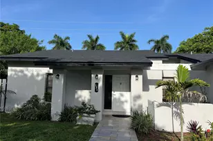 590 SW 166th Terrace, Weston, FL 33326 - Photo 2