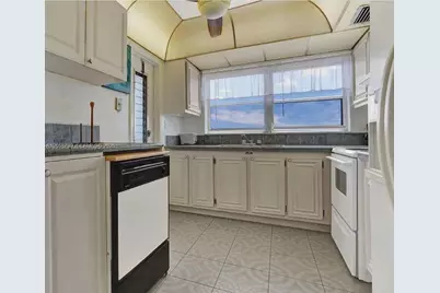 4047 NW 16th St #403, Lauderhill, FL 33313 - Photo 12