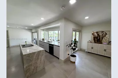 10950 SW 40th Ct, Davie, FL 33328 - Photo 20