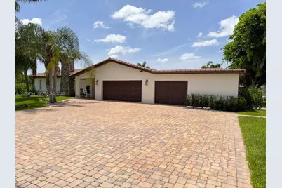 10950 SW 40th Ct, Davie, FL 33328 - Photo 1