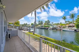 2225 NE 123rd St, North Miami, FL 33181 - Photo 20
