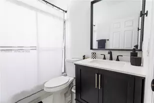 10873 NW 71st St, Doral, FL 33178 - Photo 22