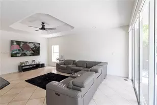 10873 NW 71st St, Doral, FL 33178 - Photo 14