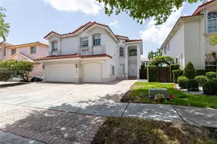 10873 NW 71st St, Doral, FL 33178 - Photo 4
