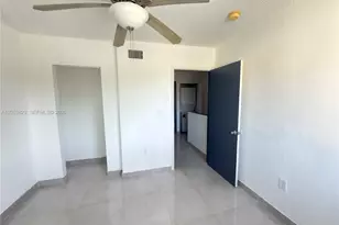 14010 NE 3rd Ct, Miami, FL 33161 - Photo 12