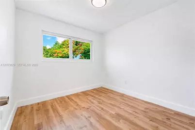 323 NW 56th Ave, Miami, FL 33126 - Photo 22