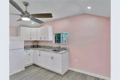4300 NE 12th Ter #0, Pompano Beach, FL 33064 - Photo 2