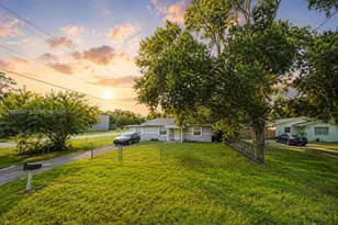 3518 Ave F, Fort Pierce, FL 34947 - Photo 2