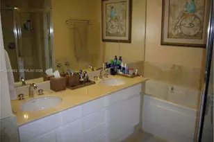 808 Brickell Key Dr, Miami, FL 33131 - Photo 8