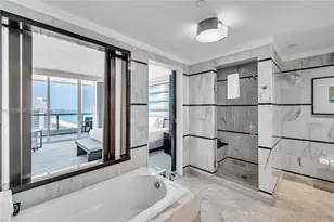 4391 Collins Ave, Miami Beach, FL 33140 - Photo 26