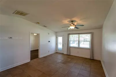618 SW Ray Ave, Port Saint Lucie, FL 34983 - Photo 8