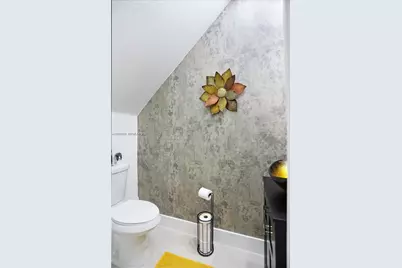 5701 NW 114th Ct #106, Doral, FL 33178 - Photo 4