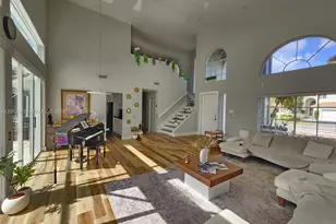 594 Spinnaker, Weston, FL 33326 - Photo 2