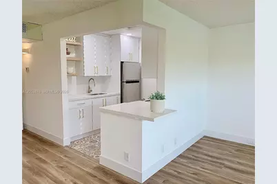 101 SW 132nd Way #413J, Pembroke Pines, FL 33027 - Photo 6