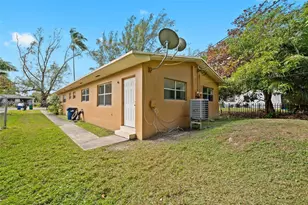 1429 NE 118th Terrace, Miami, FL 33161 - Photo 2