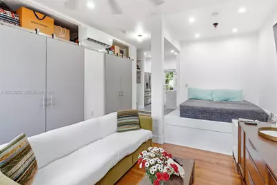 750 Espanola Way #5, Miami Beach, FL 33139 - Photo 2