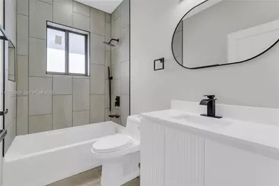 1816 NW 49th St, Miami, FL 33142 - Photo 18